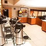 Days Inn By Wyndham Englewood Dayton Airport 